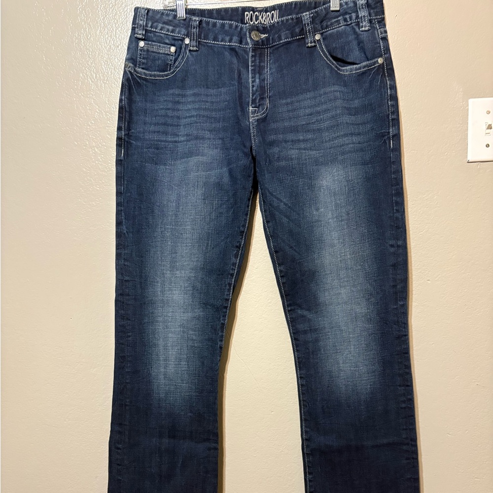 Women’s Rock & Roll Cow Girl Denim Straight Leg Jeans Dark Blue Wash Size 33x34‎